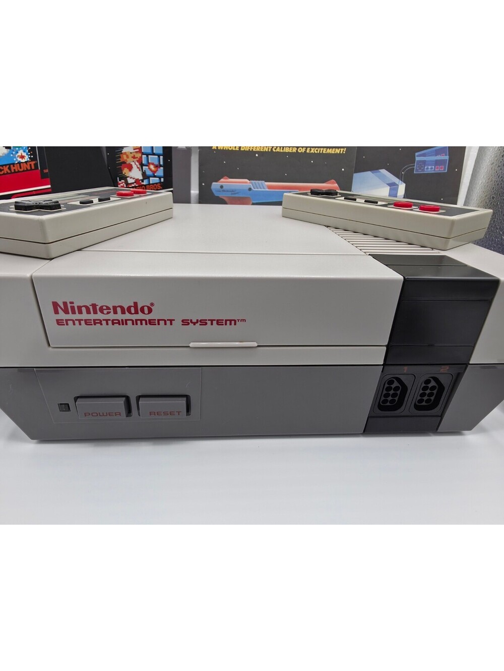 Nintendo NES Action Set Console CIB - Picture 4 of 8
